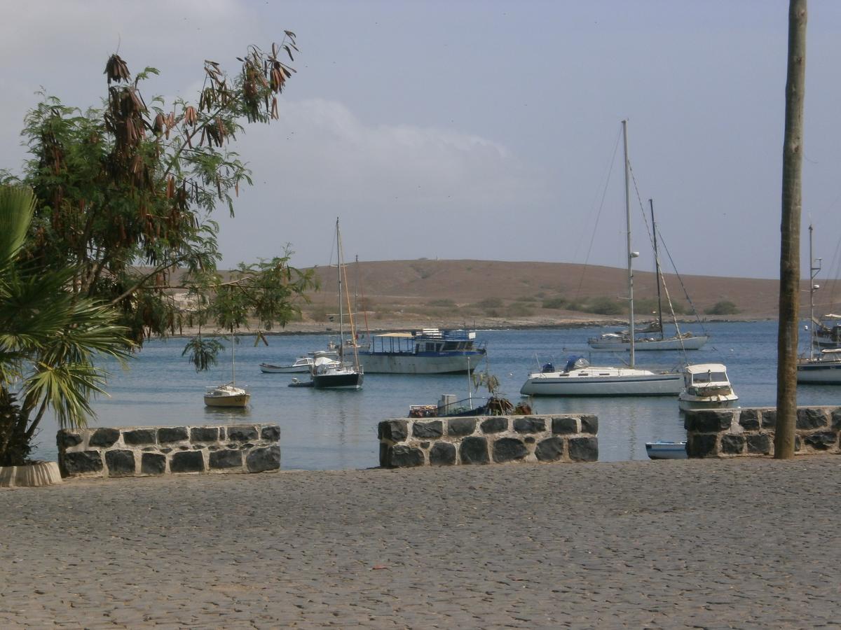 Bed and Breakfast Yacht Club Sal Palmeira Exterior foto